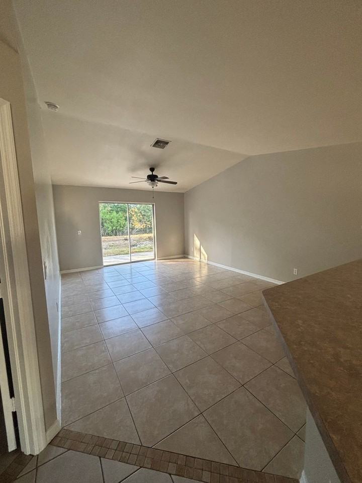 5319 Centennial Blvd - Photo 2 of 16