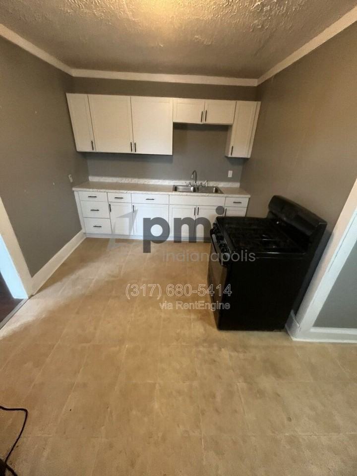 213 1/2 S Madison Ave - Photo 6 of 26