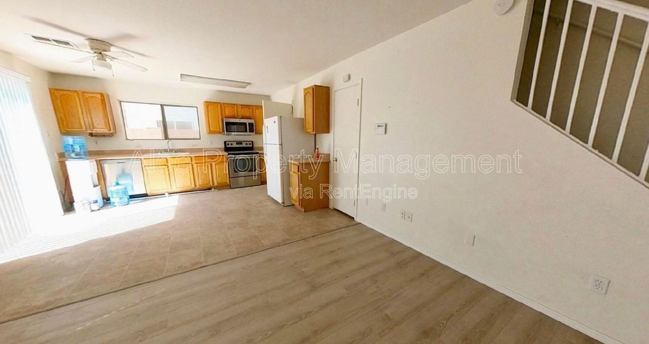 2277 E Palm Beach Dr - Photo 4 of 20