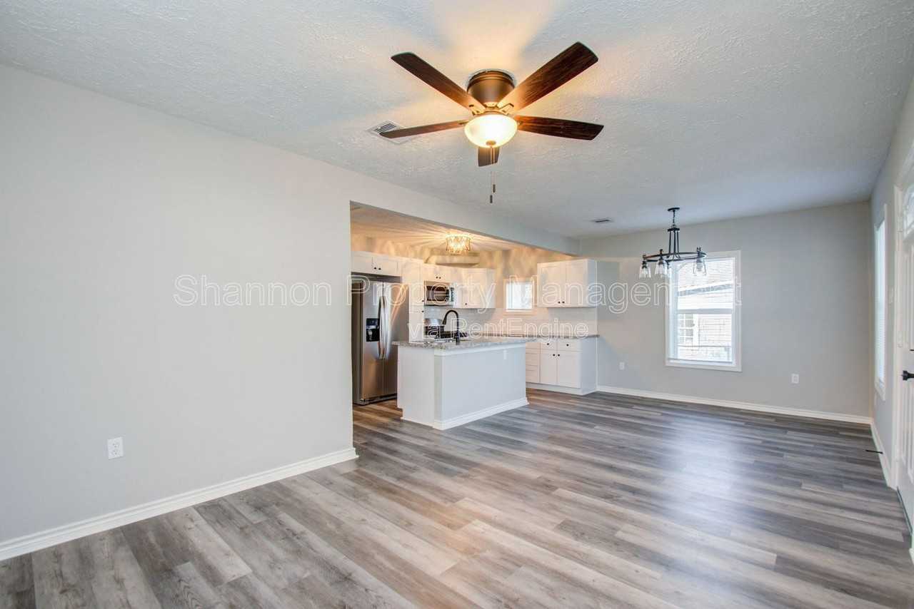 3403 Gano St - Photo 4 of 21