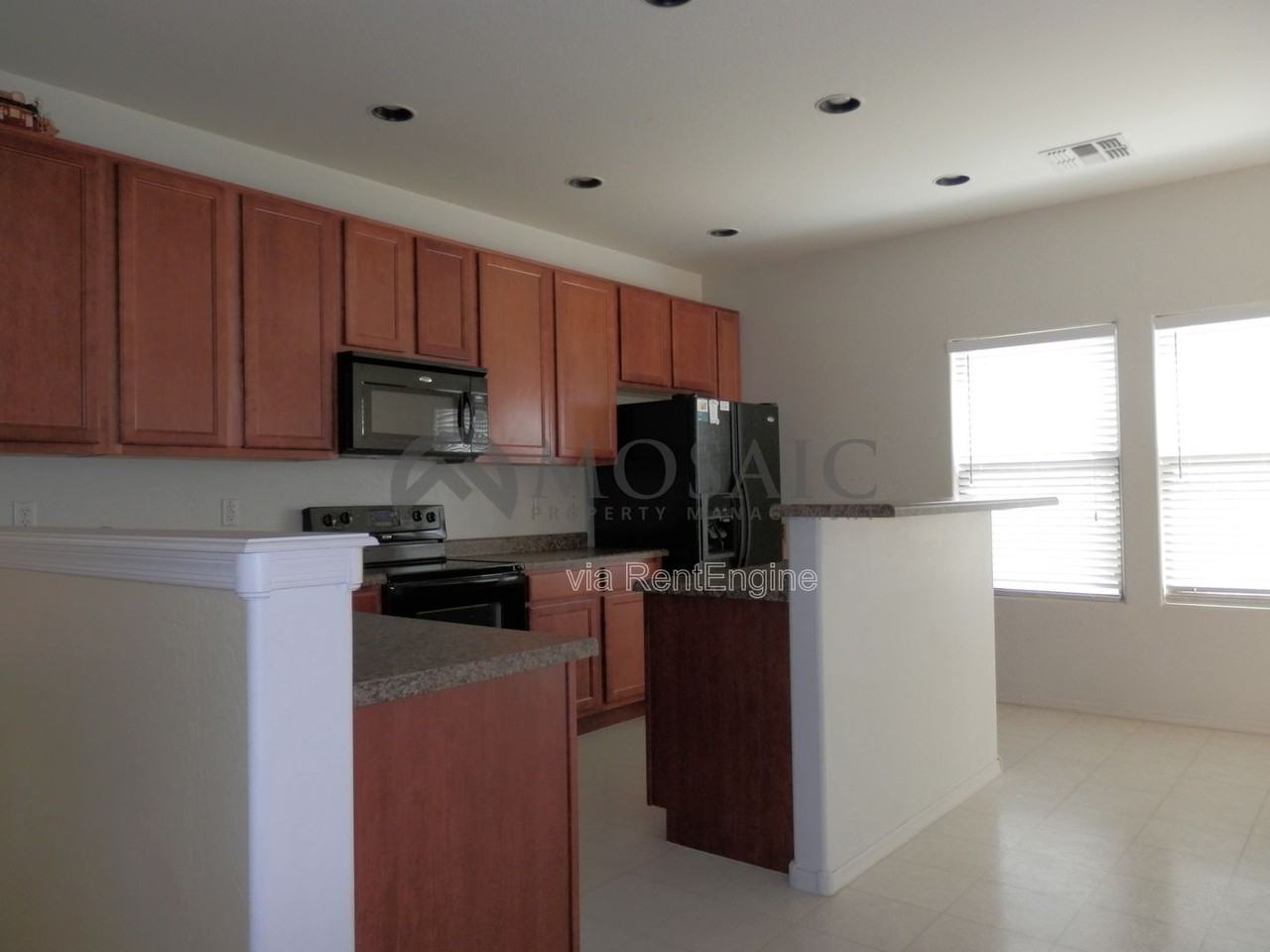 1139 E Vermont Dr - Photo 2 of 21