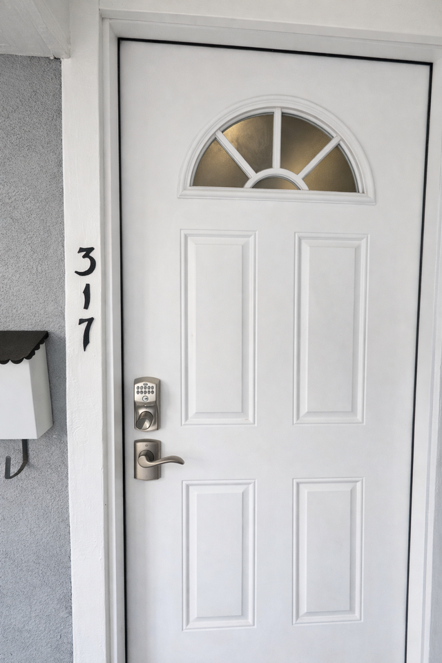 317 E Broad St #2 - Photo 2 of 6