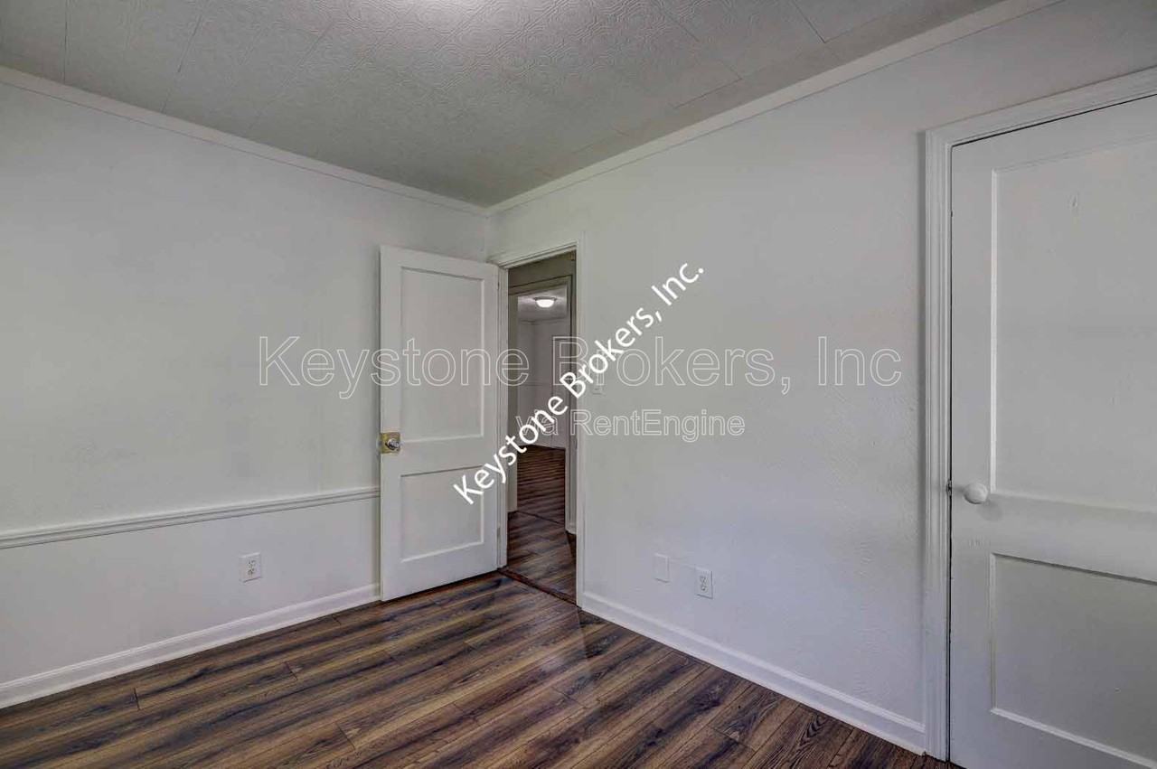 1241 Auburn Dr - Photo 7 of 8