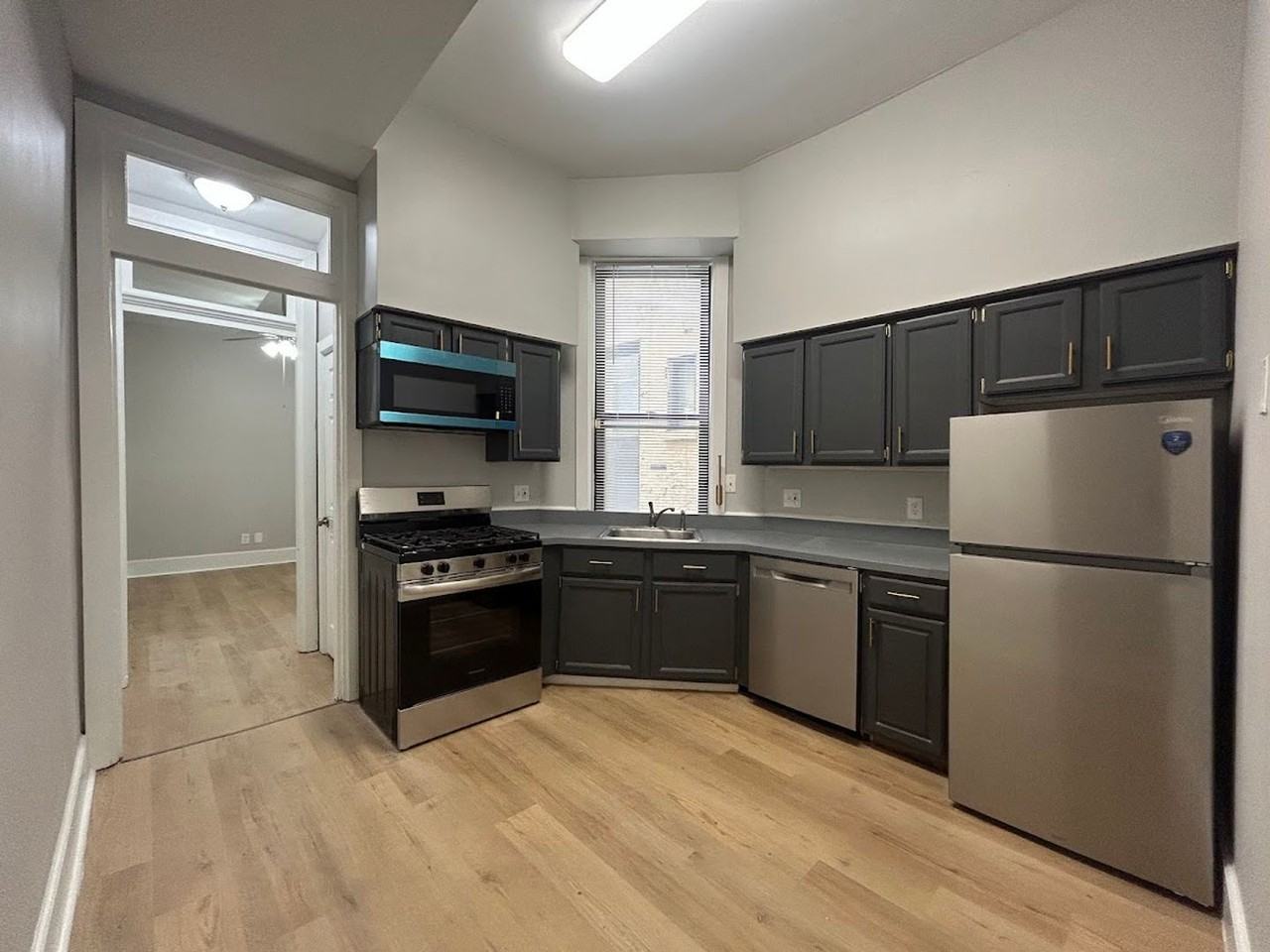 422 Chestnut St - Photo 6 of 20