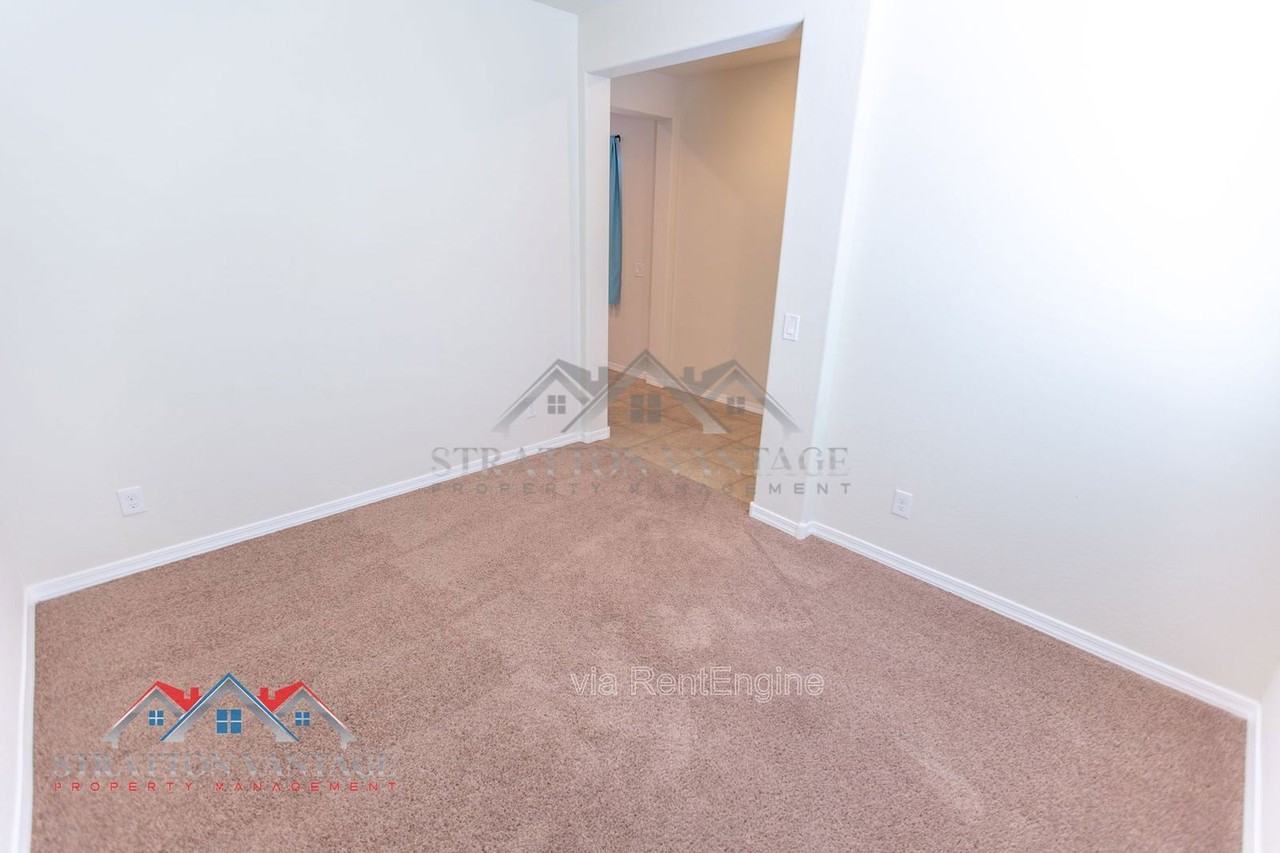 13268 E Marigold Ln - Photo 6 of 44