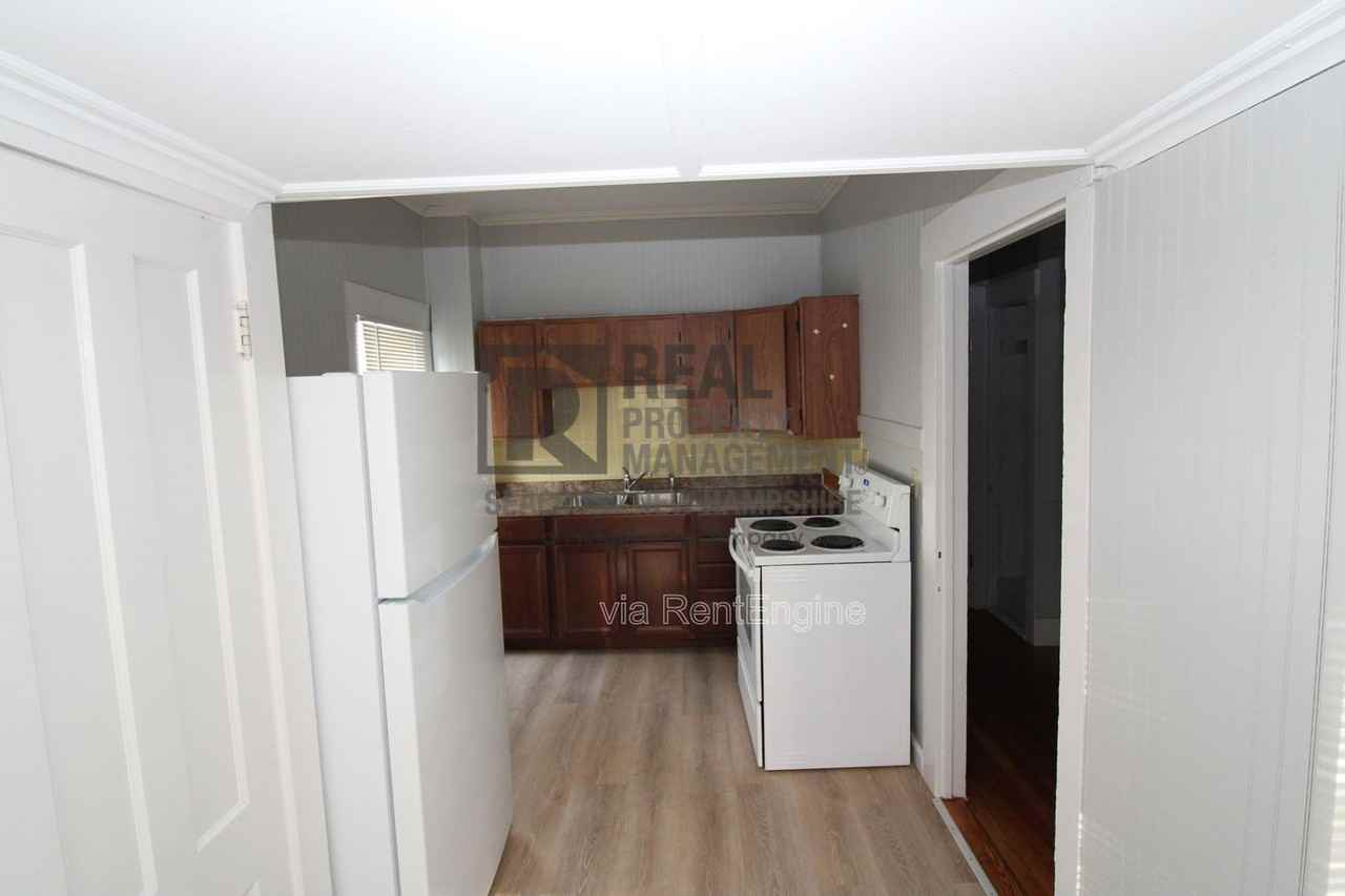 11 Glen St #A - Photo 5 of 14