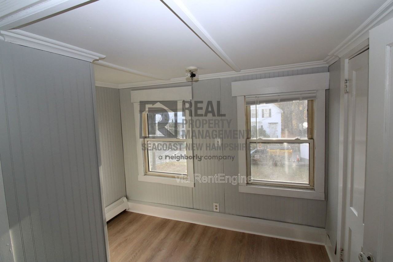 11 Glen St #A - Photo 6 of 14