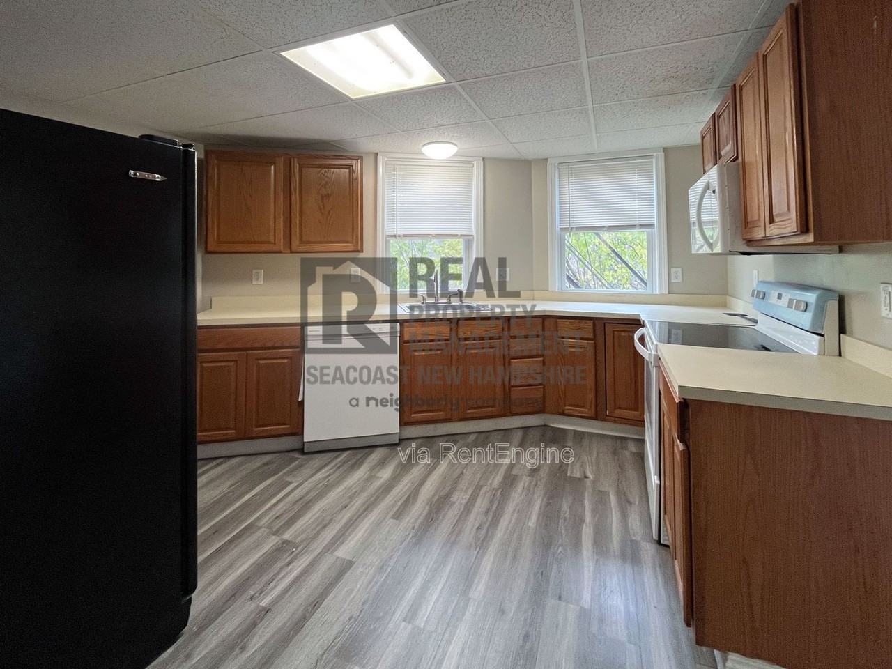 98 Academy St #B - Photo 2 of 18