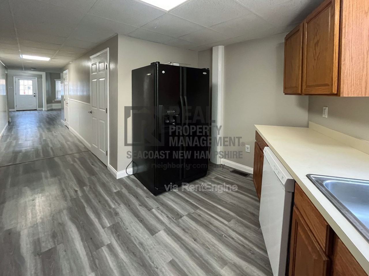 98 Academy St #B - Photo 3 of 18