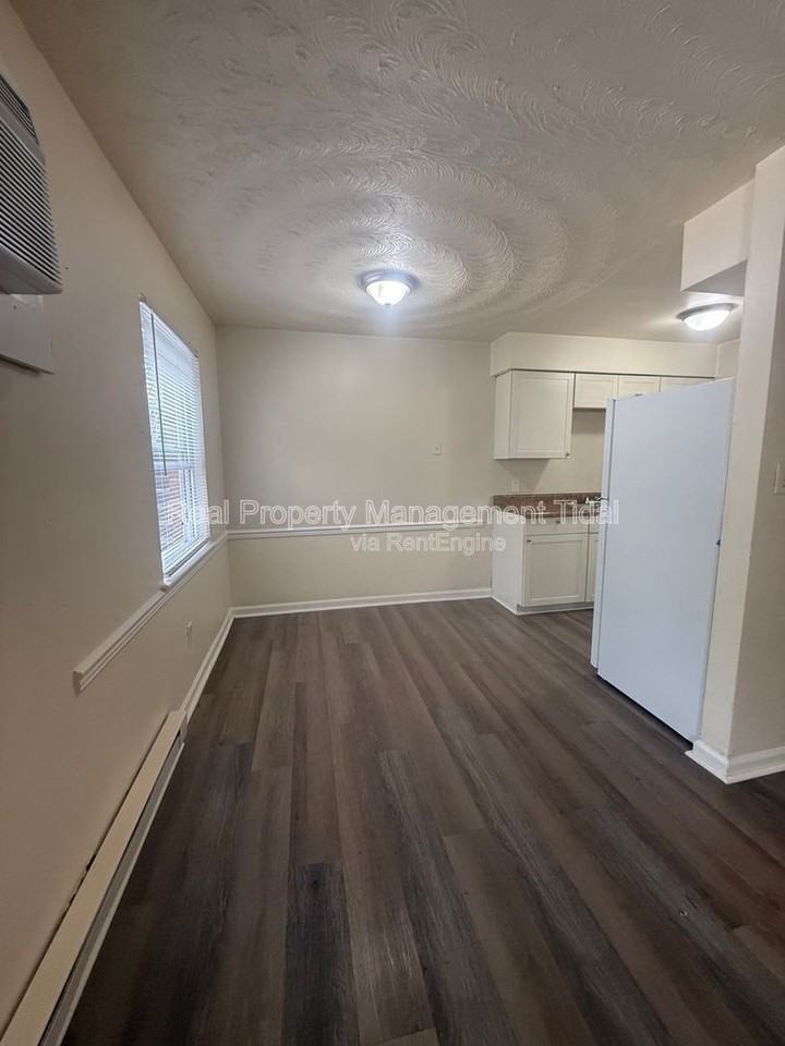 6255 Alexander St #18 - Photo 5 of 27