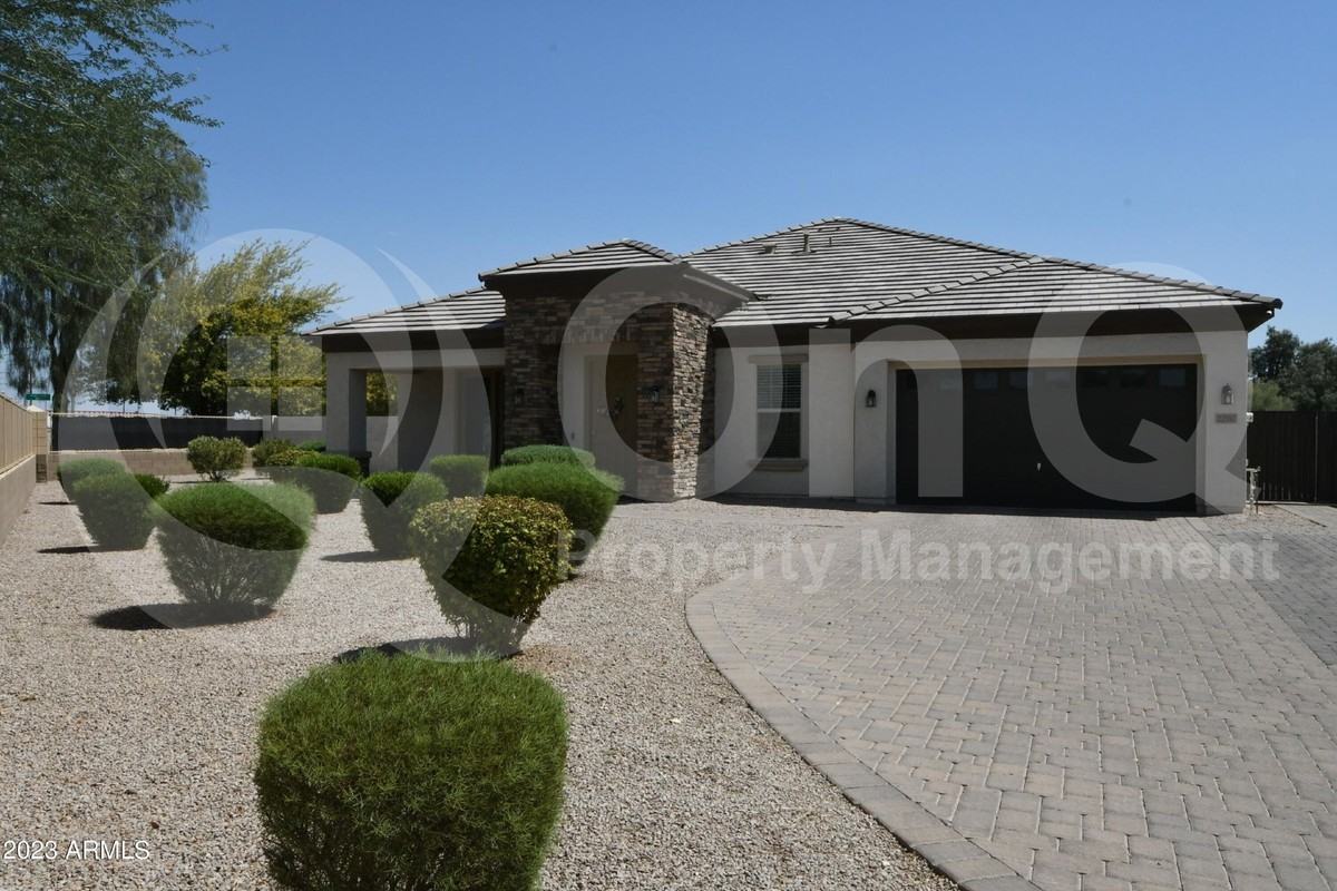 22597 E Sentiero Ct - Photo 2 of 50