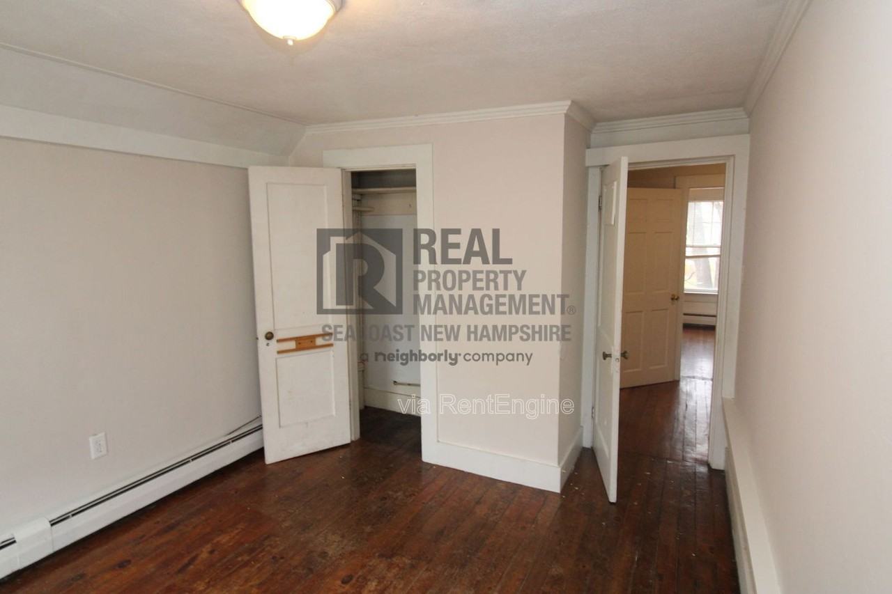 6 Smith Ct #2 - Photo 4 of 21