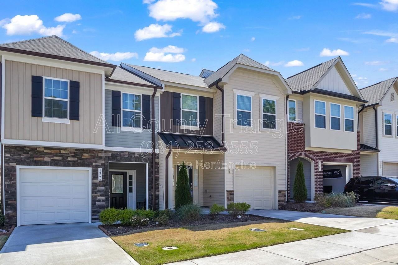 1364 Scholar Dr - Photo 3 of 40