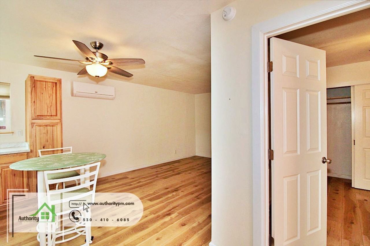 864 Loma St - Photo 6 of 16