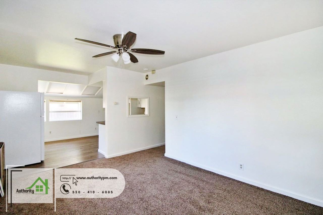 19087 Leaf Ln - Photo 7 of 16