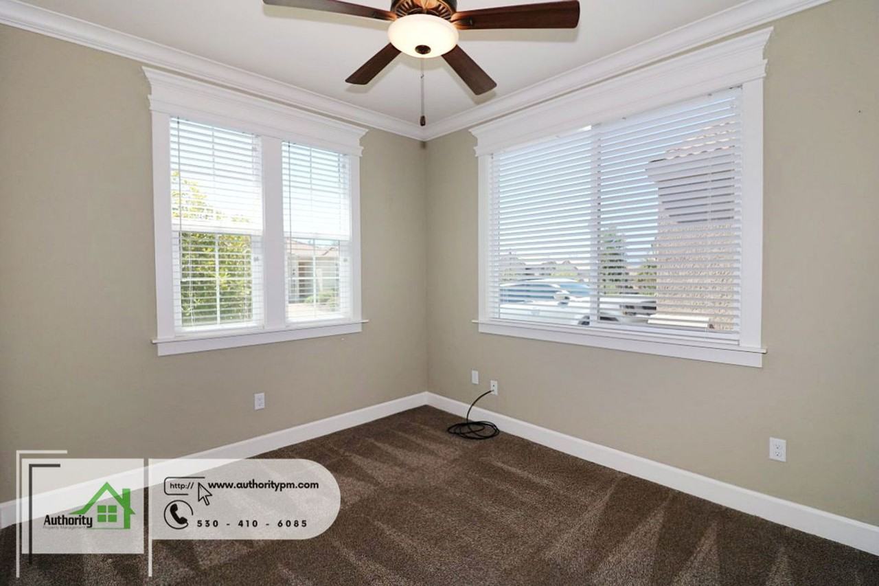 6170 Lucca Trl - Photo 4 of 33