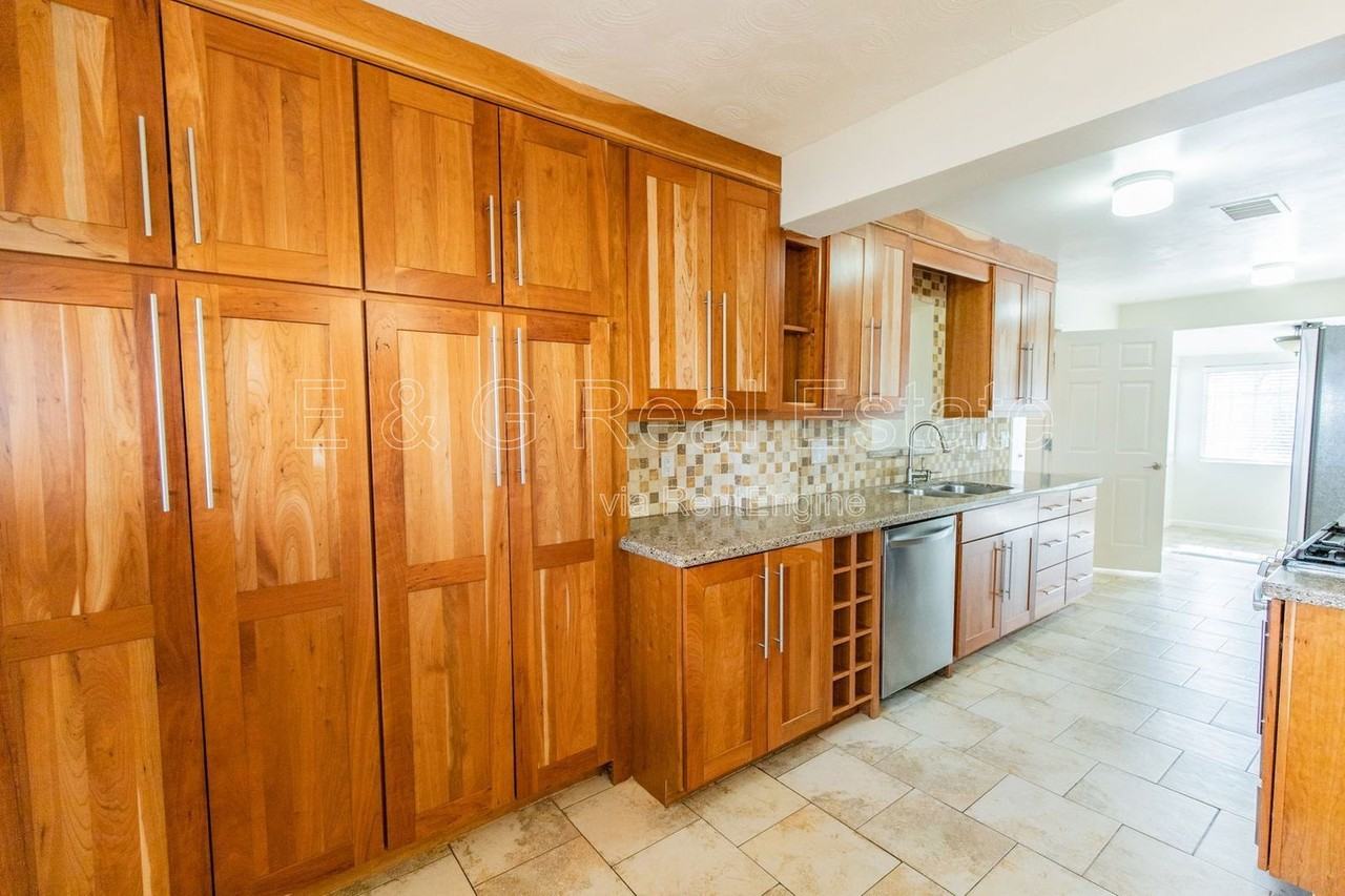 1029 W Elna Rae St - Photo 4 of 21