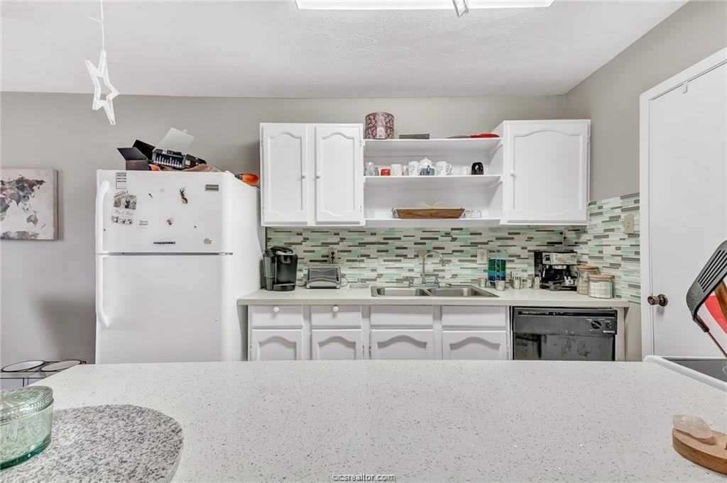 703 Wellesley Ct #A - Photo 7 of 19