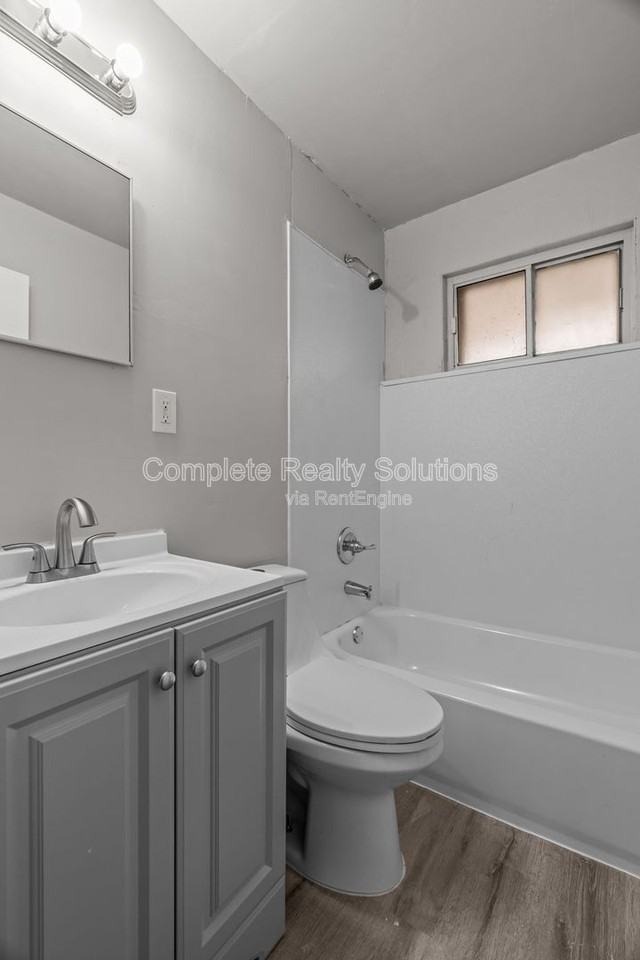 10769 Spring Garden Dr - Photo 4 of 23