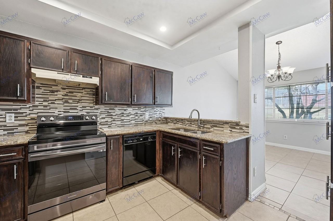 2409 Sendero Trl - Photo 7 of 18