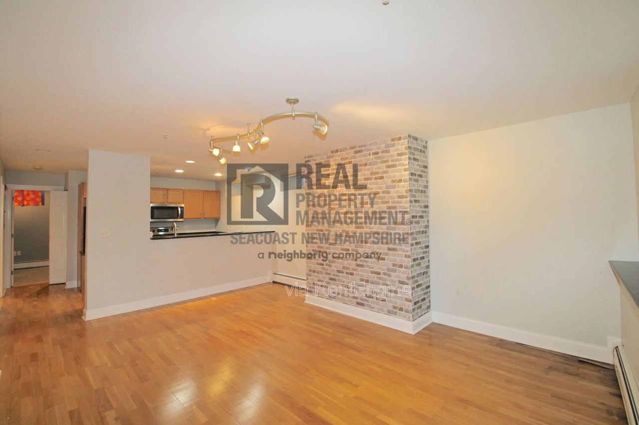 159 State St #1A - Photo 4 of 18