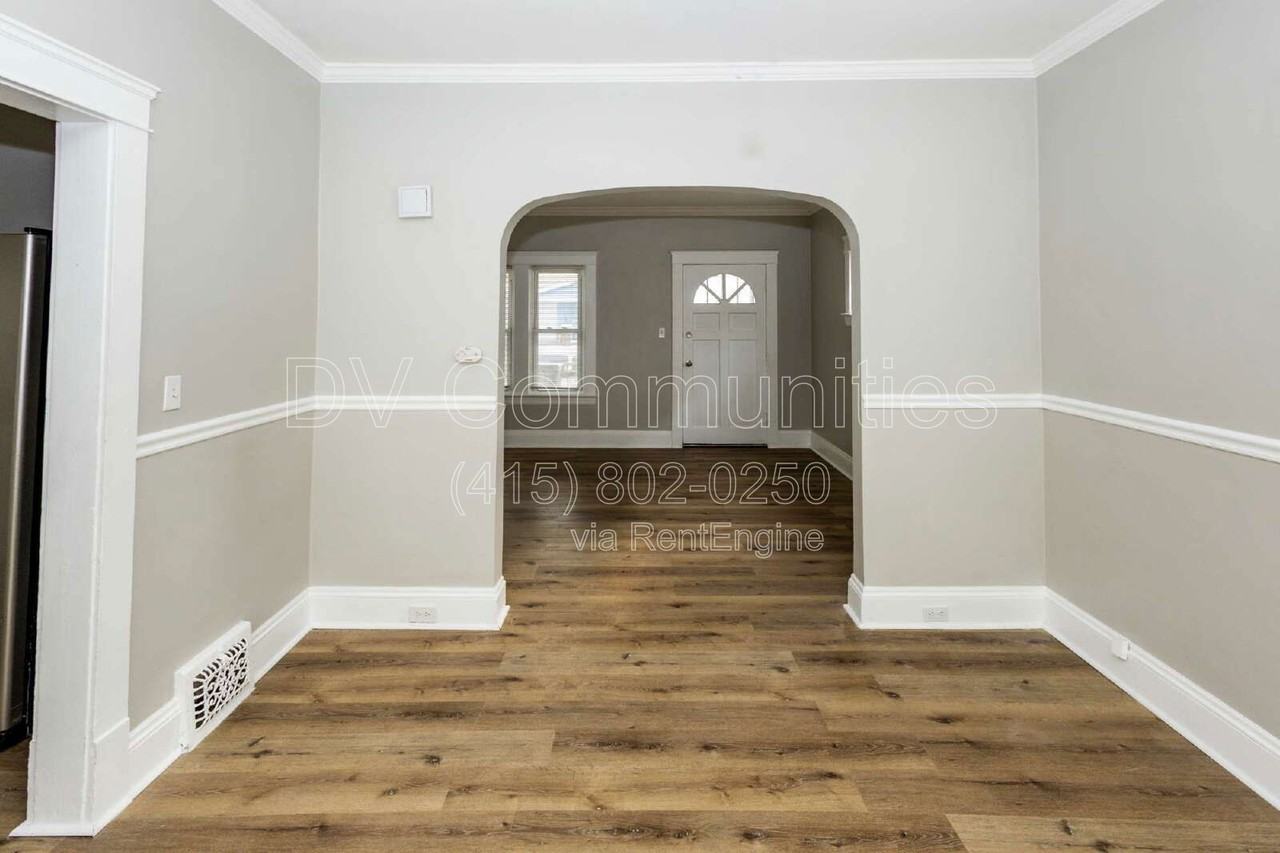 3288 W 91st St - Photo 5 of 18