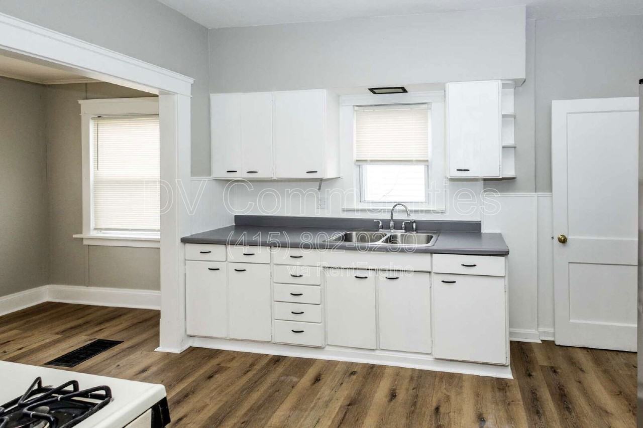 3288 W 91st St - Photo 6 of 18