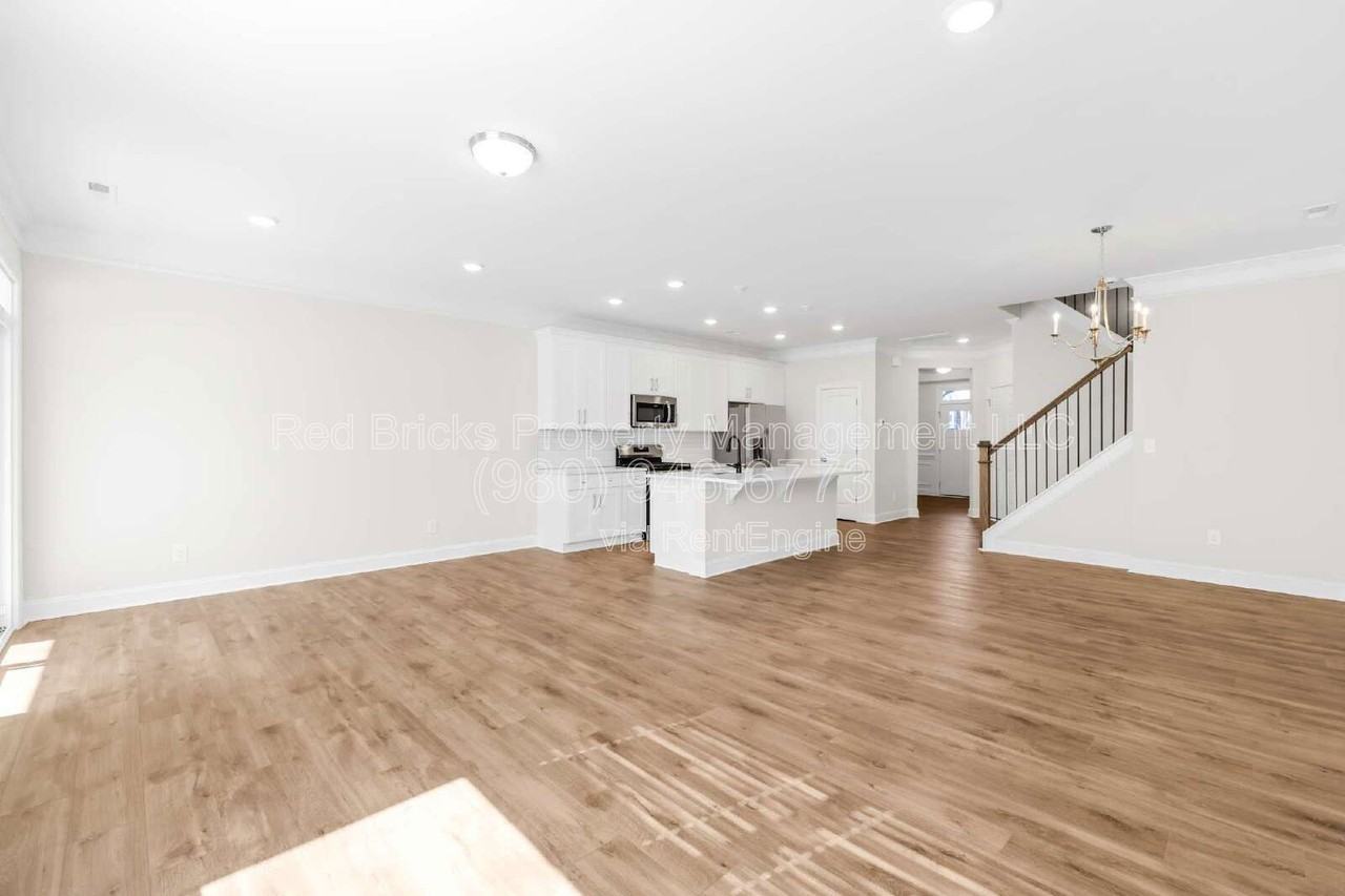 4107 Black Ct - Photo 6 of 25