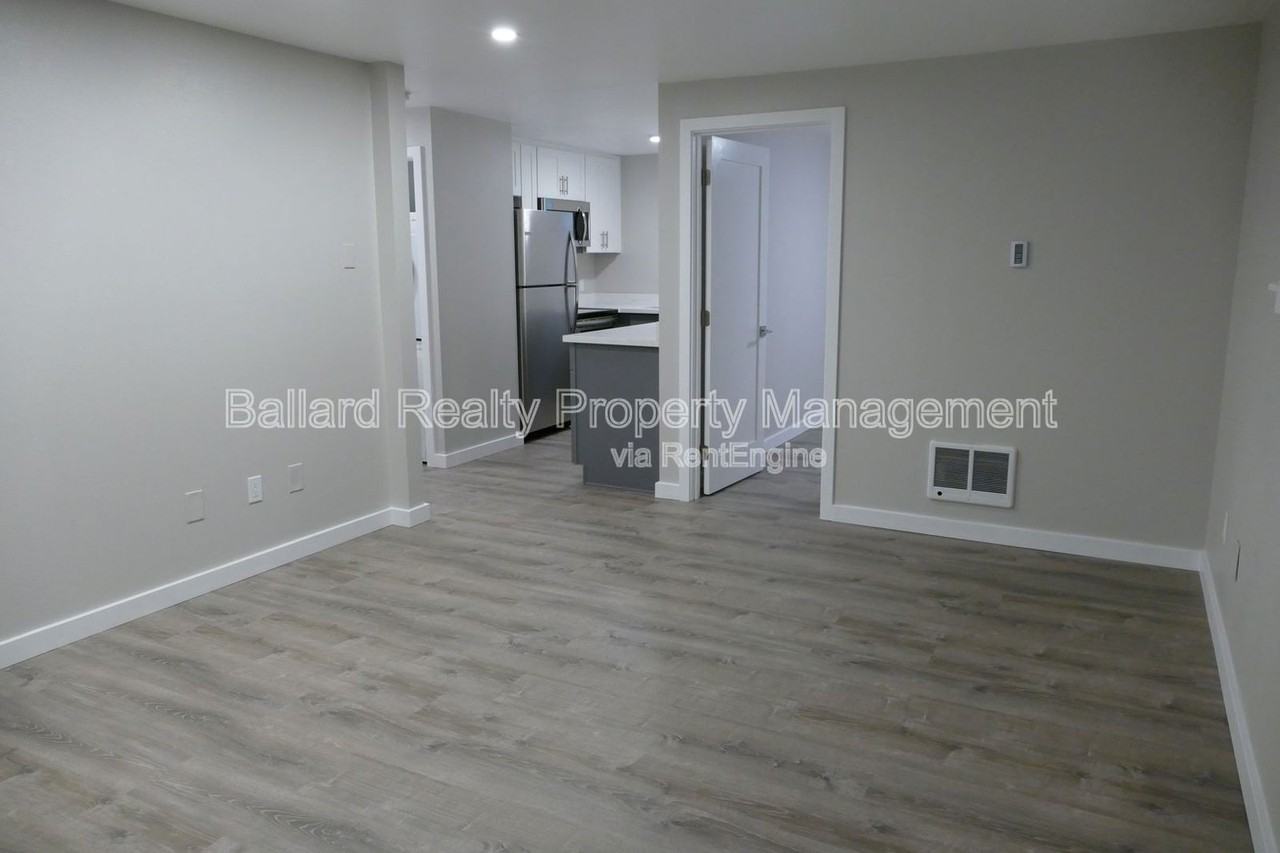 2233 Nw 59th St #2 - Photo 3 of 10