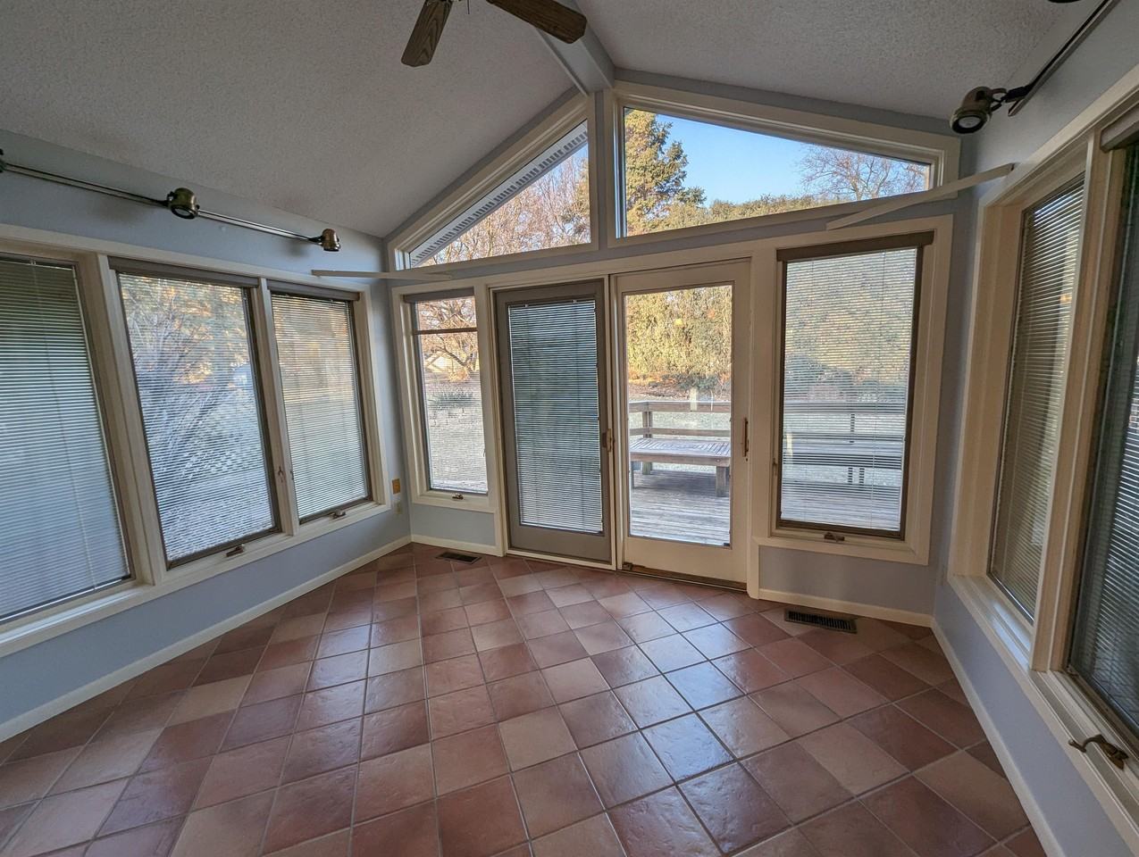 1109 Boone St #1109 - Photo 4 of 10