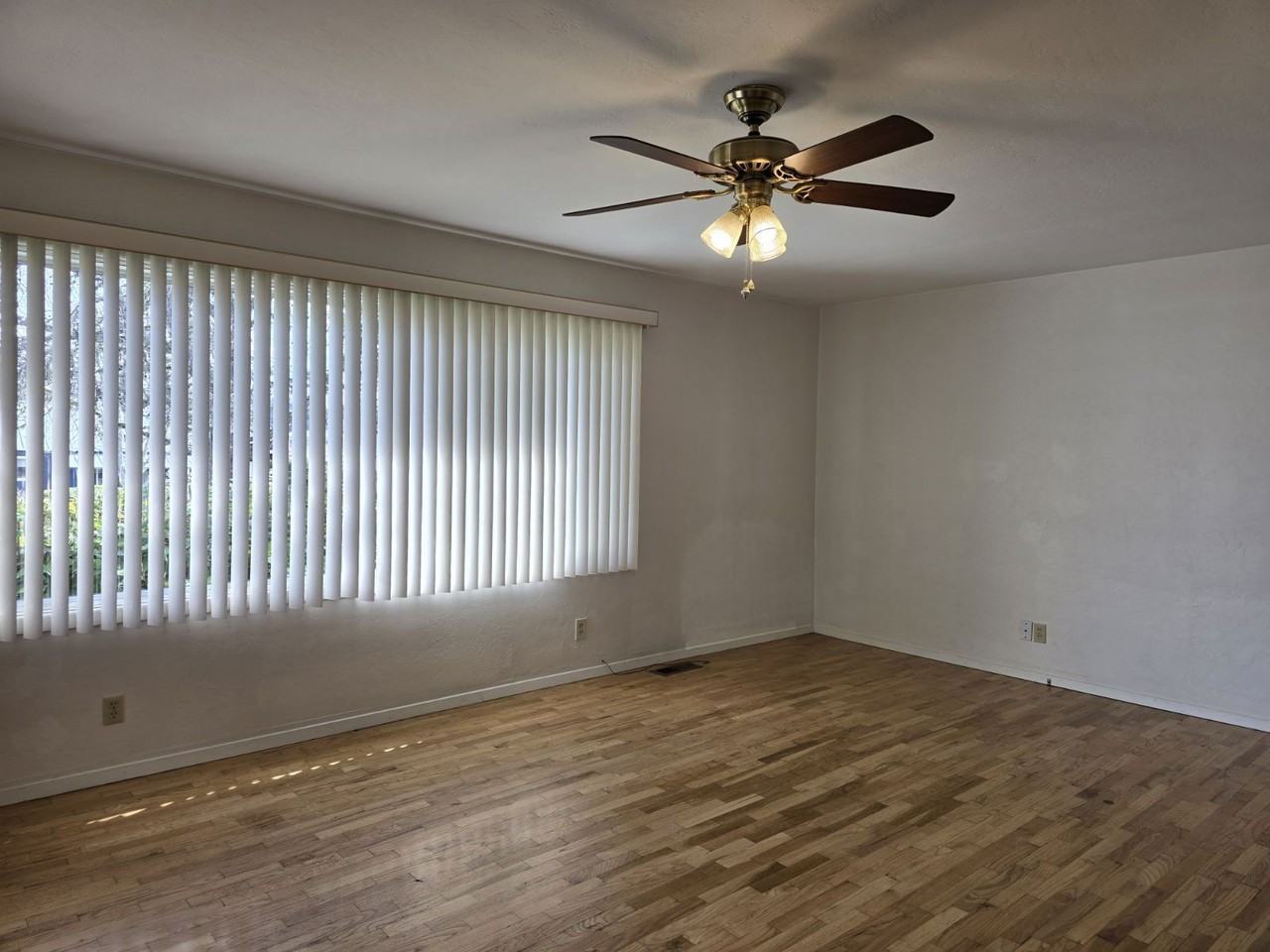 1844 Nw Keasey St - Photo 7 of 20