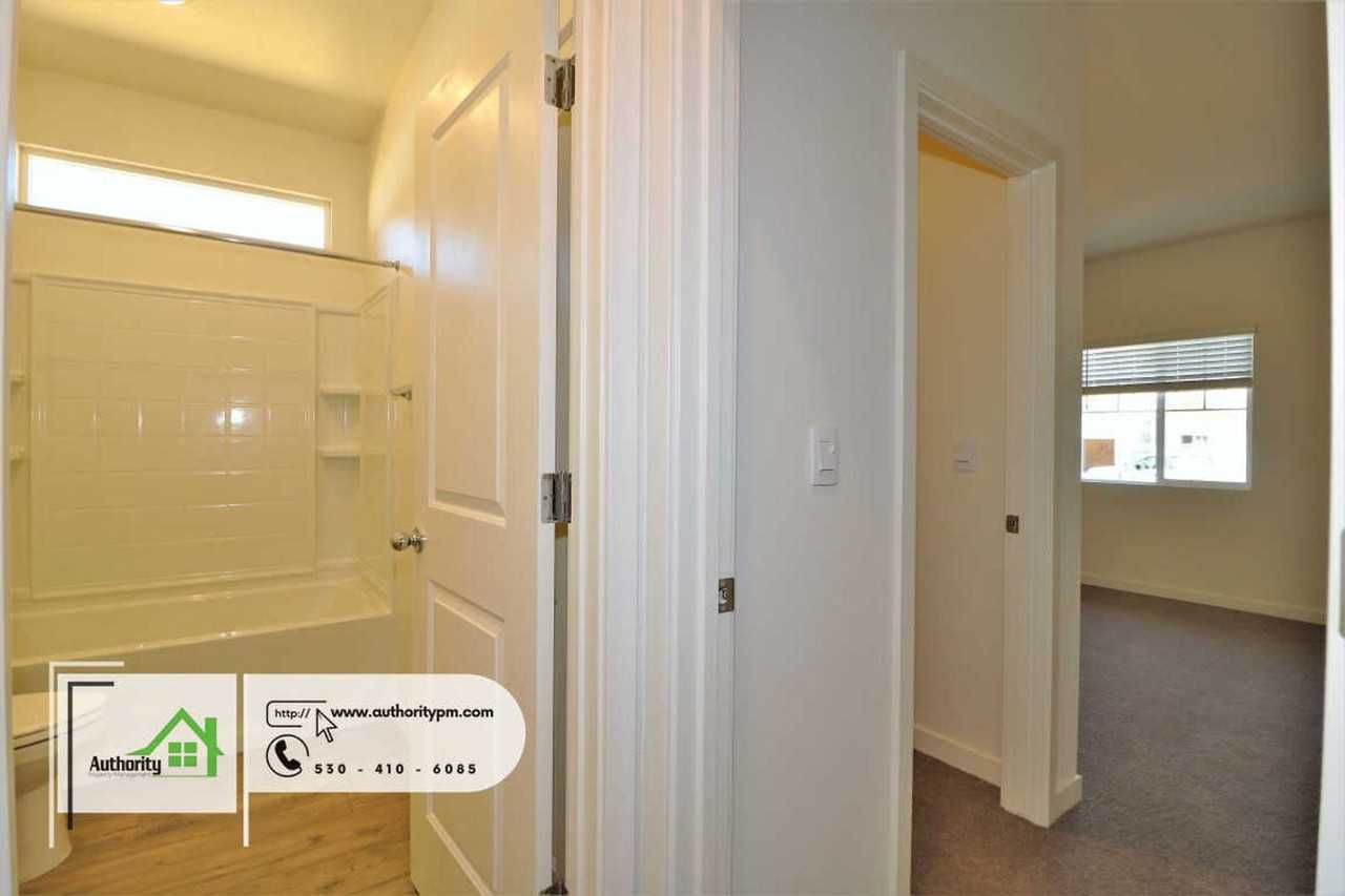 3651 Ginny Ct - Photo 5 of 25