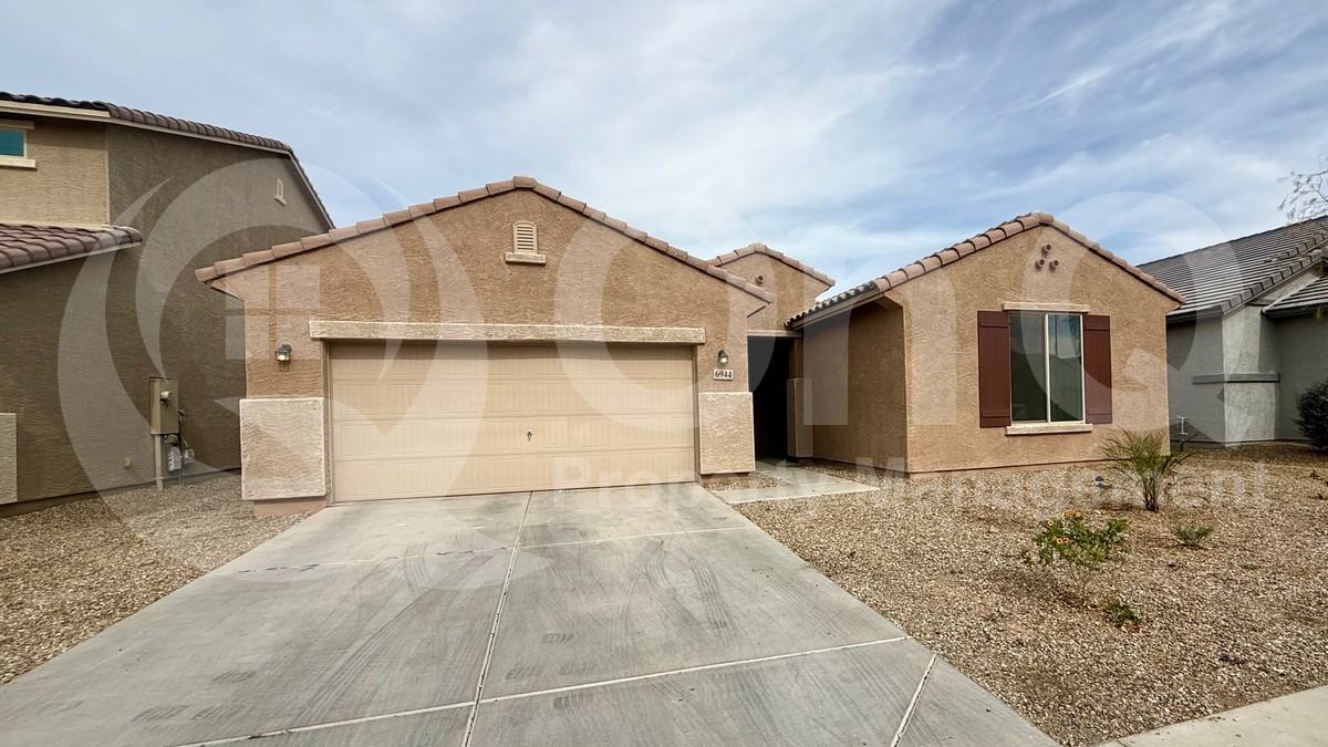 6944 W Golden Ln - Photo 2 of 23