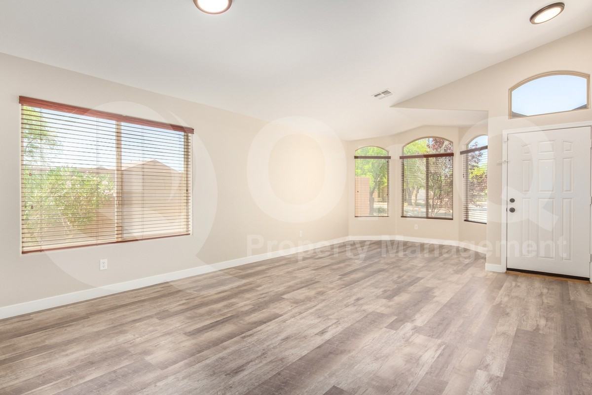 3917 E Tanzanite Ln - Photo 7 of 22