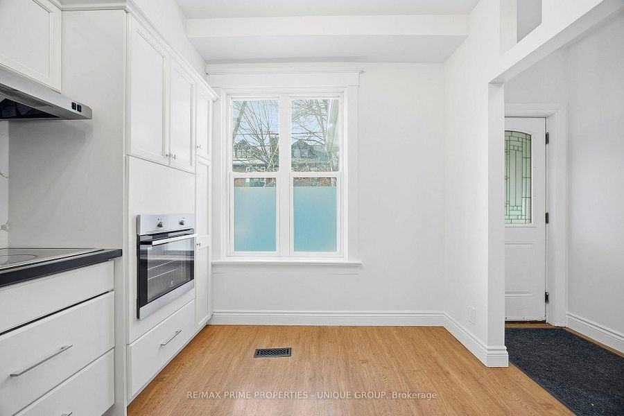 589 Logan Avenue #Main - Photo 4 of 14