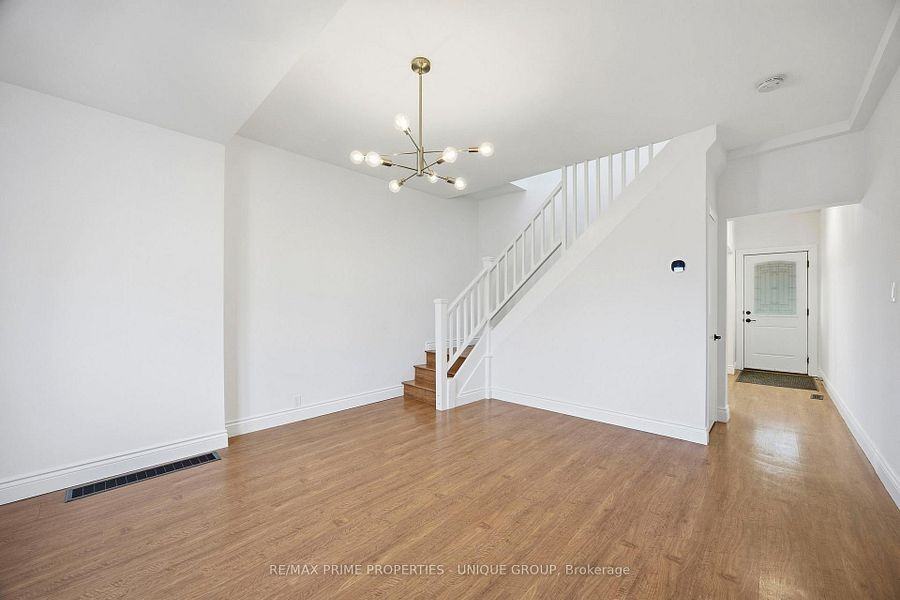 589 Logan Avenue #Main - Photo 5 of 14