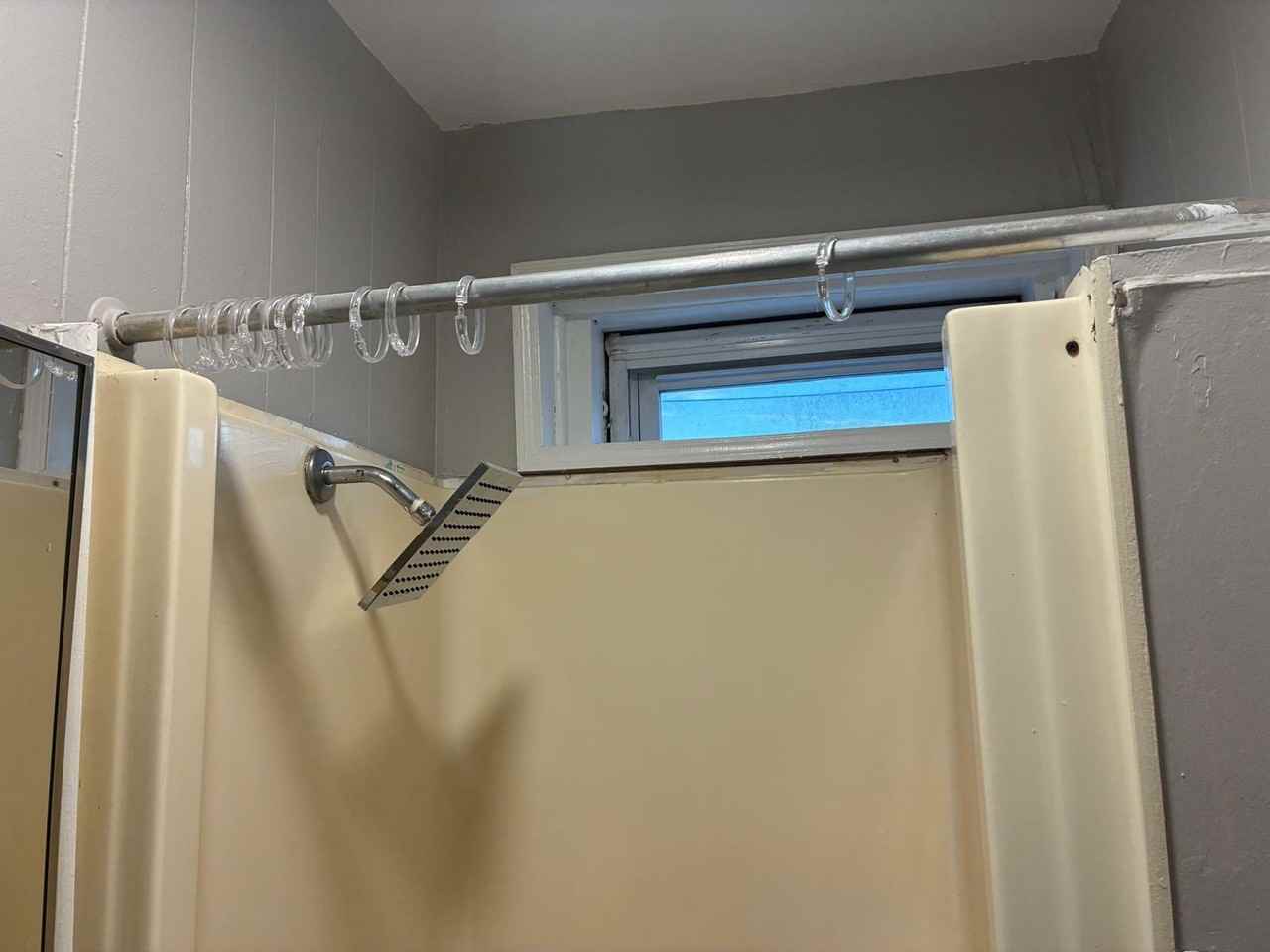 18 Pine St #20B - Photo 4 of 11