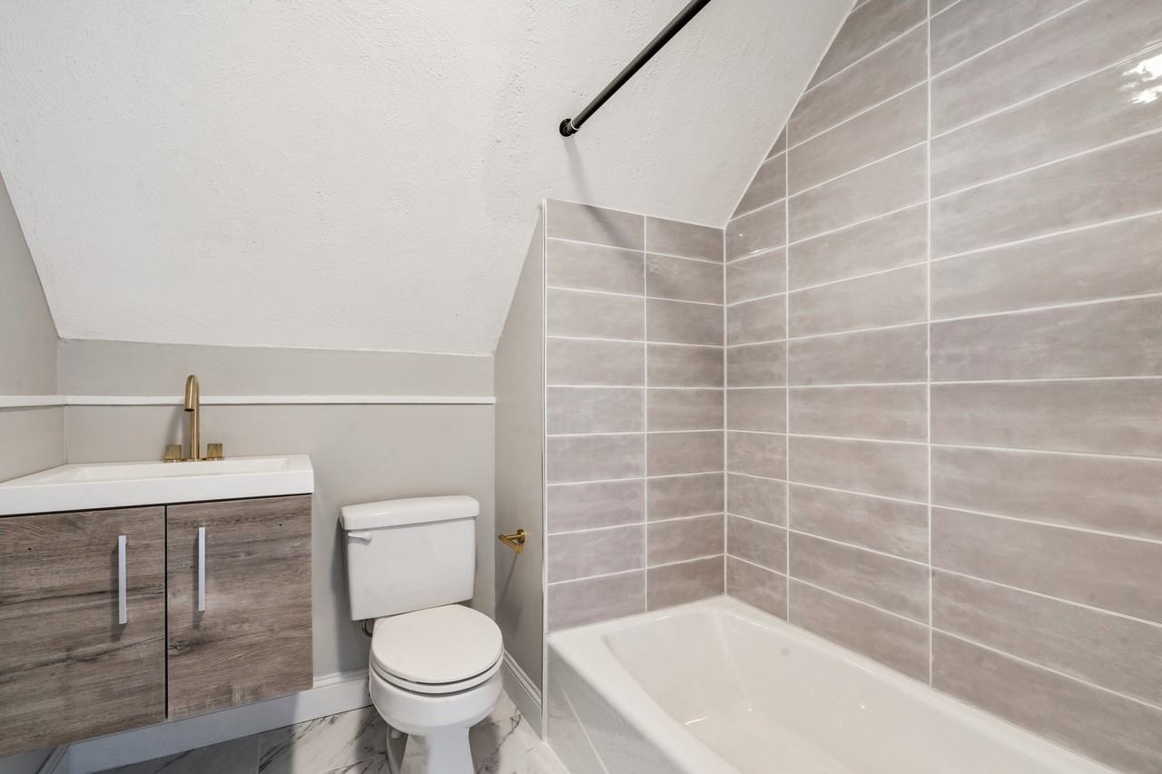 12 Beltran St #12-2 - Photo 5 of 12