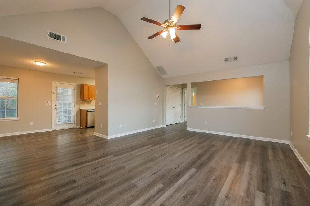 5347 Sapphire Cir - Photo 5 of 17