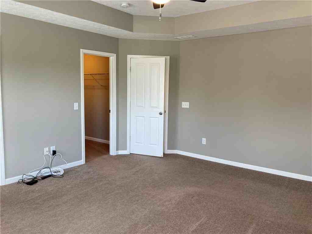 9408 Park Meridian Dr #1 - Photo 6 of 36