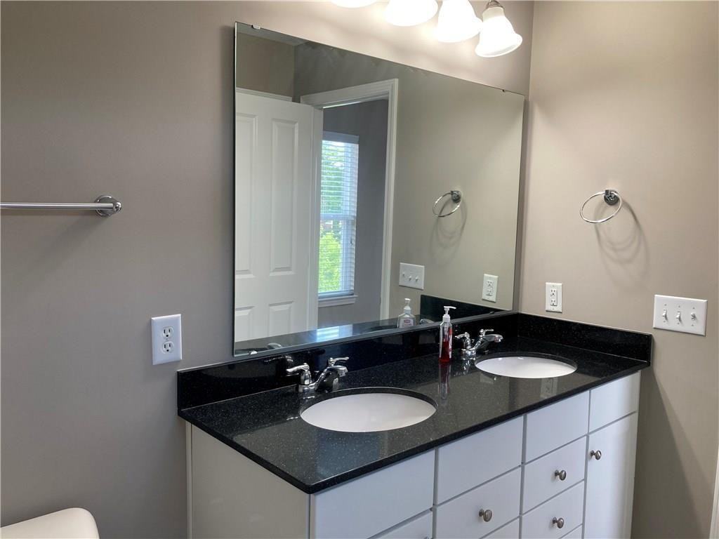 9408 Park Meridian Dr #1 - Photo 4 of 36