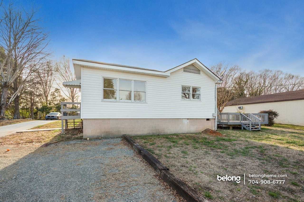 313 Derr St - Photo 5 of 16