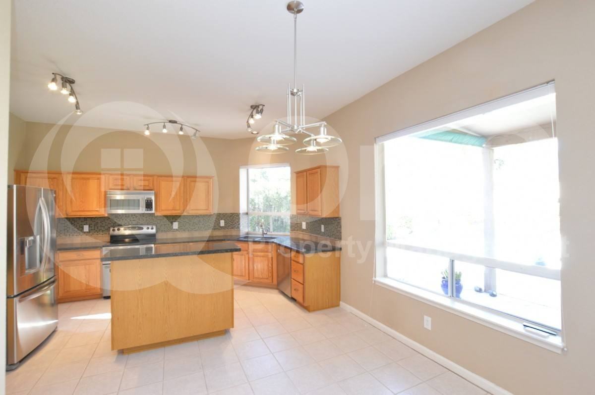 5450 E Anderson Dr - Photo 3 of 10