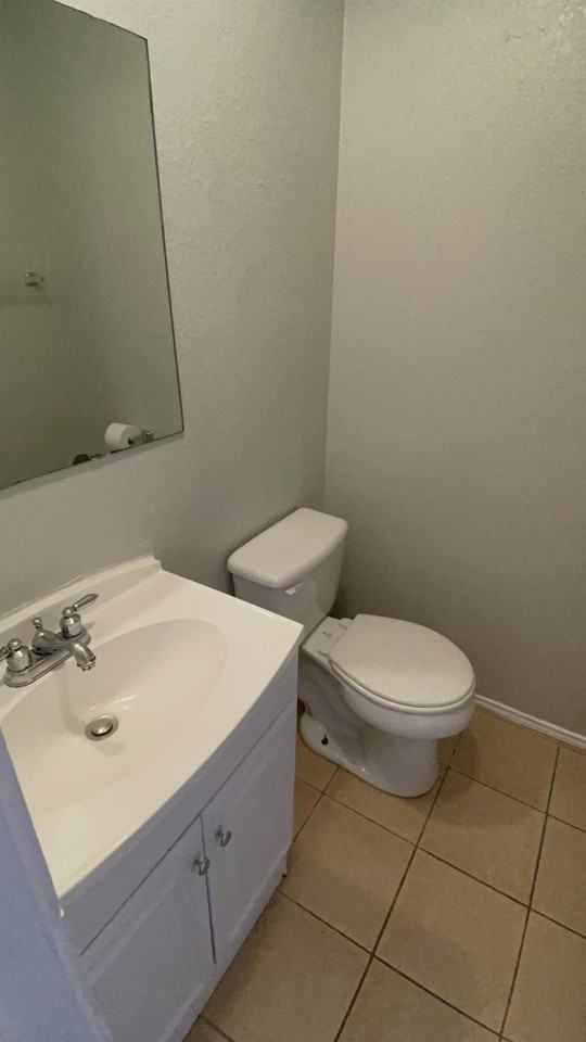 921 Nw Summercrest Blvd Apt A #1 - Photo 3 of 30