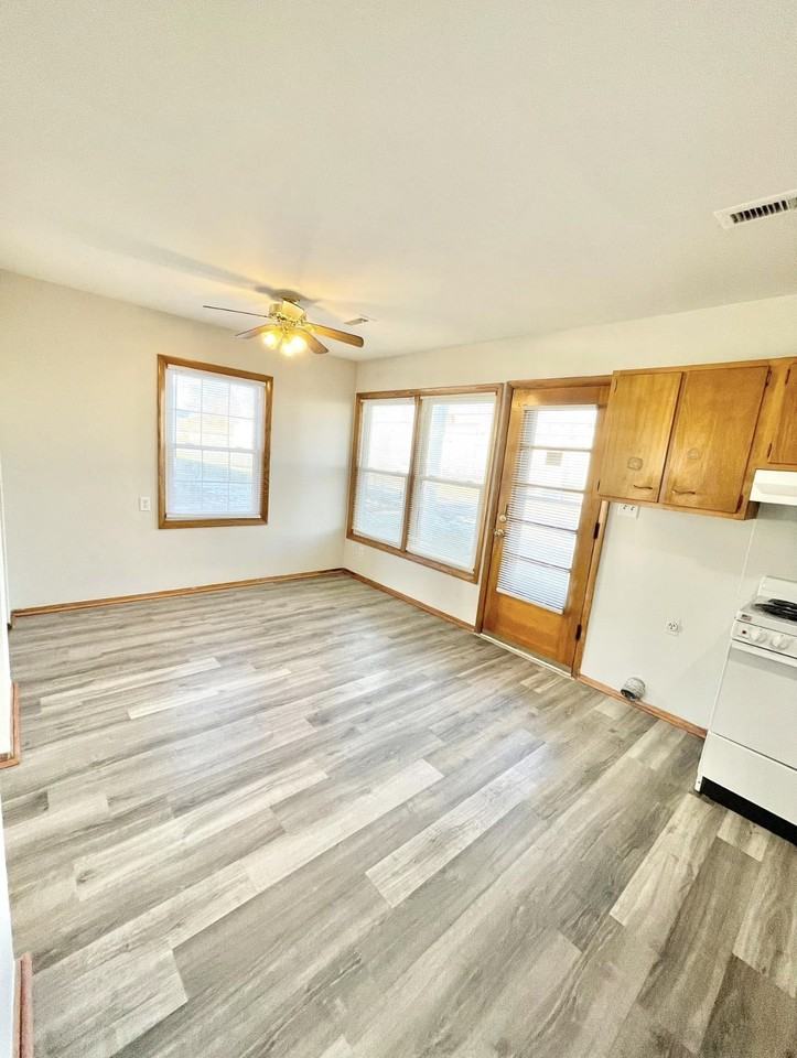 2901 Lewis Ln #2901 - Photo 4 of 12