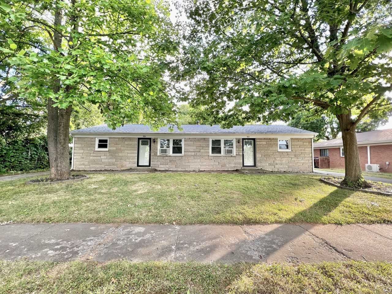 503 Oak St #503 - Photo 4 of 12