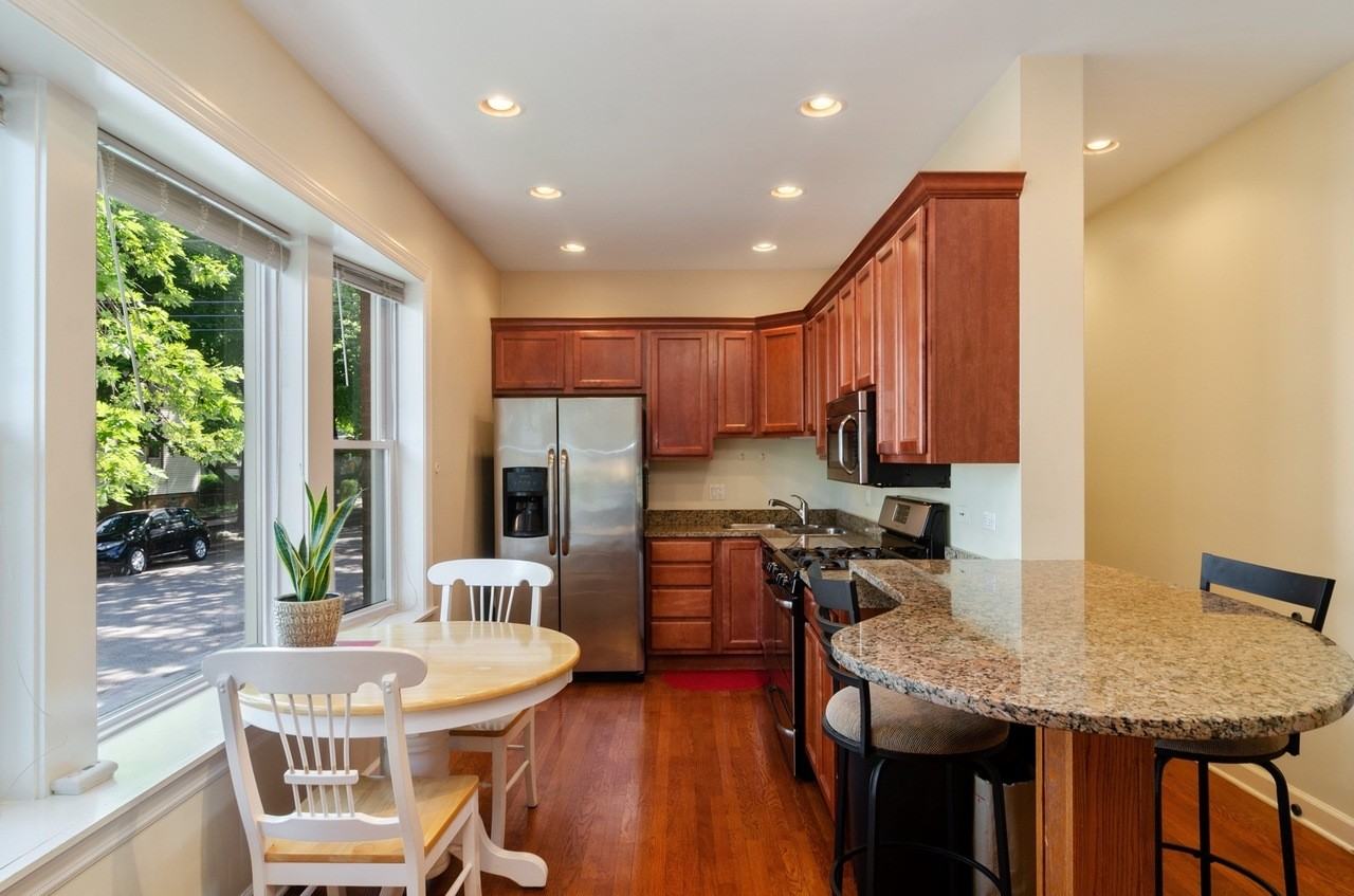 3857 N Lawndale Ave #3651-2 - Photo 5 of 8