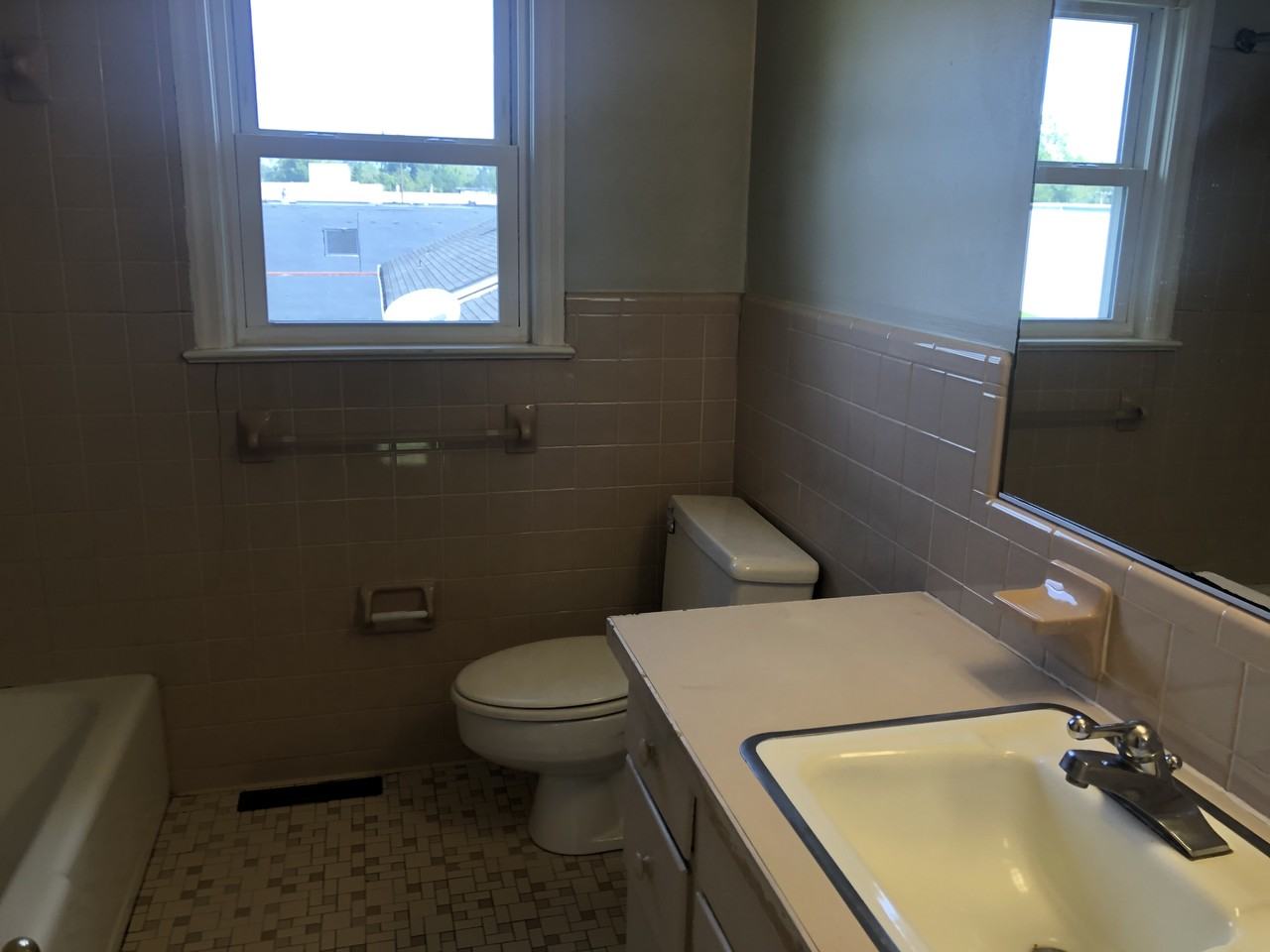 200 Virginia St #8 - Photo 2 of 11