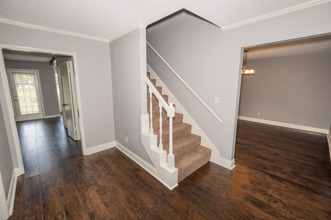 241 Saint Cloud Dr - Photo 6 of 14