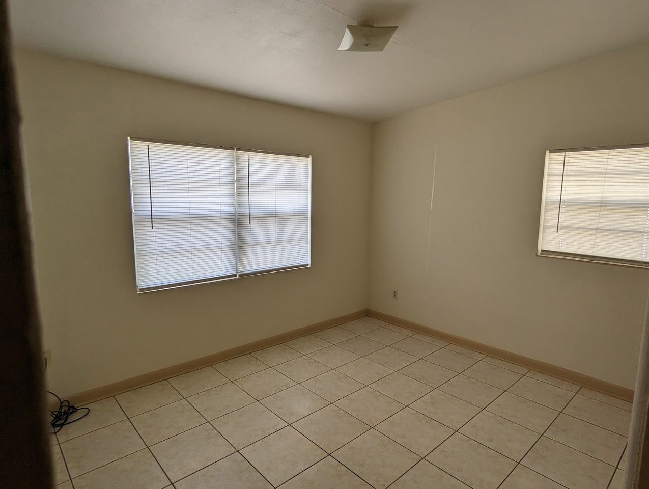 1710 Rose Blvd - Photo 4 of 7